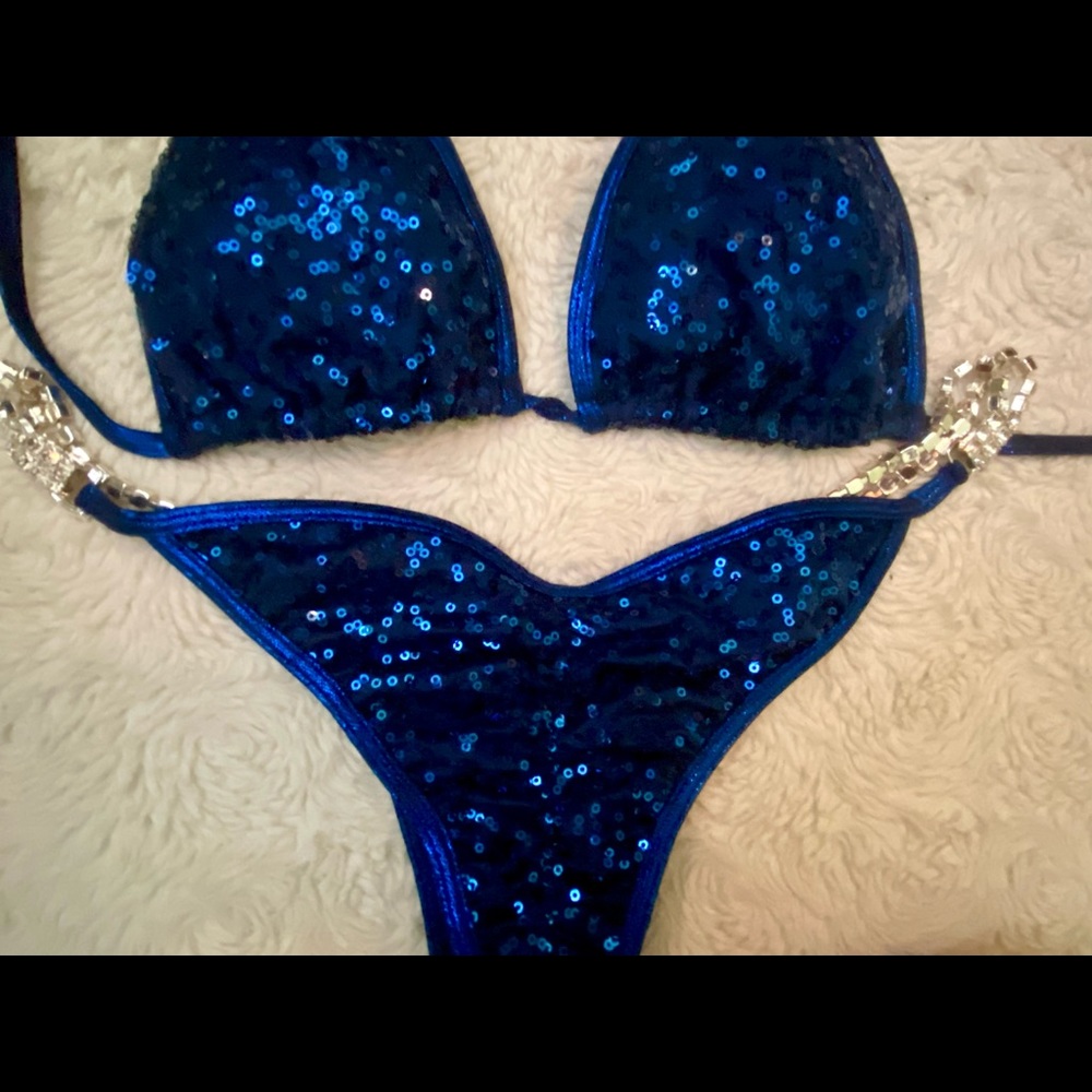SuitsYpuSwimwear Competition Bikini Sequin Blue👙